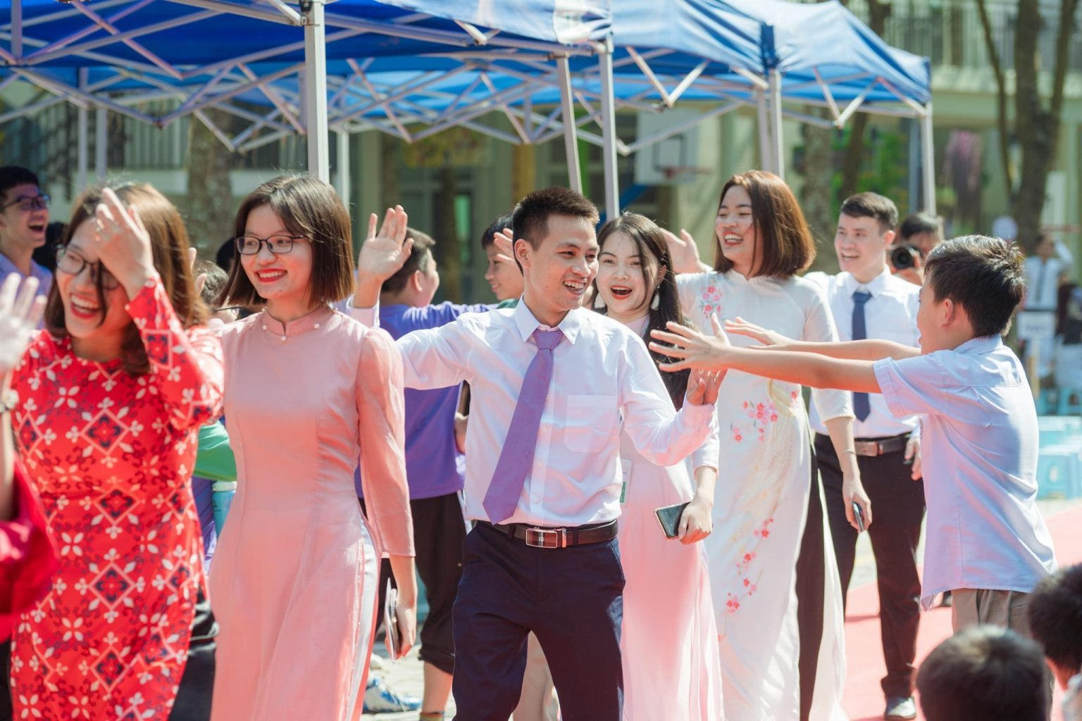 Thầy Nguyễn Bá Lương – Giáo viên hạnh phúc thì học sinh mới hạnh phúc