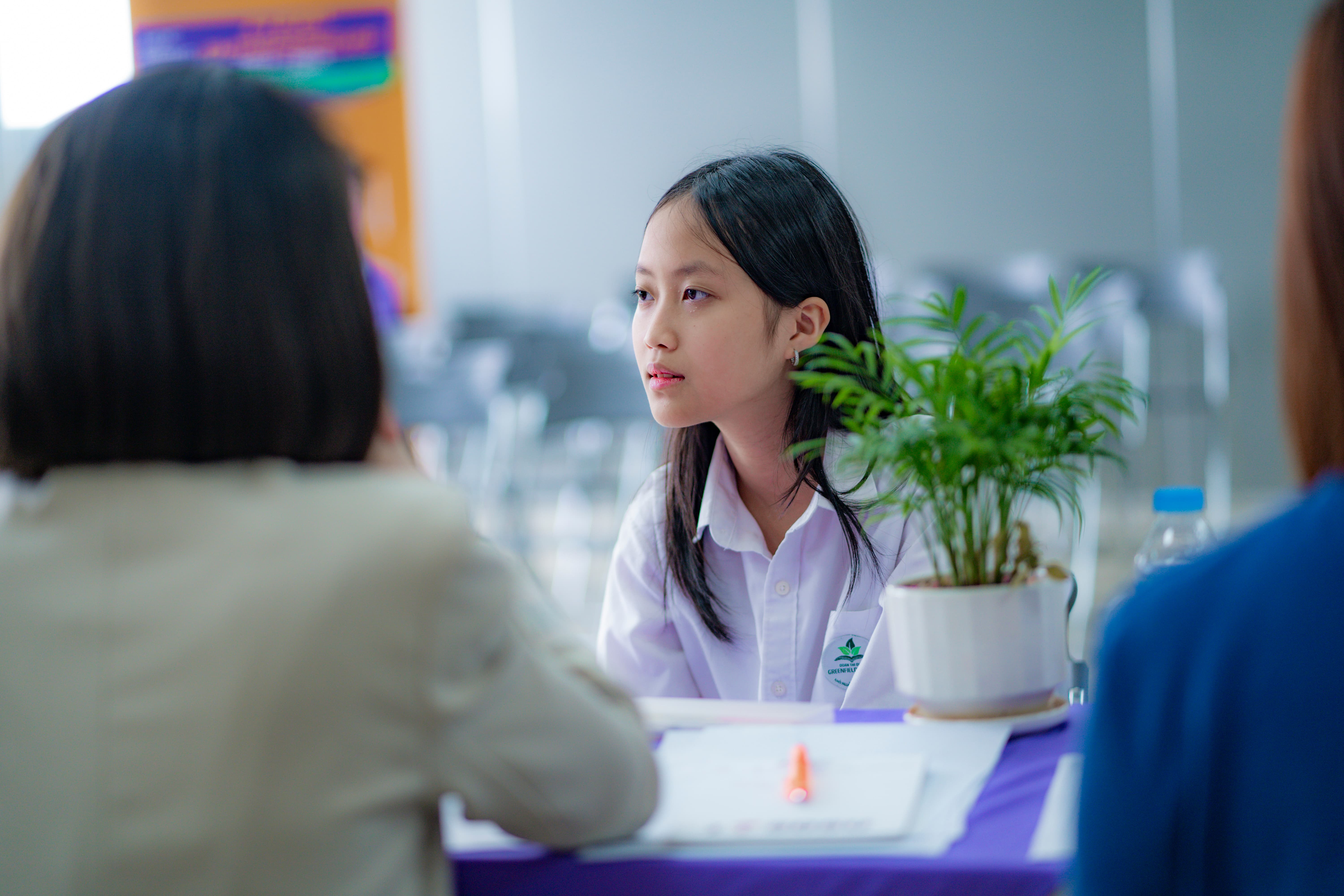 Kim Ngọc Minh - Cô gái nhỏ nhắn chinh phục học bổng toàn phần A-Level Entrepreneurs tại Greenfield School 