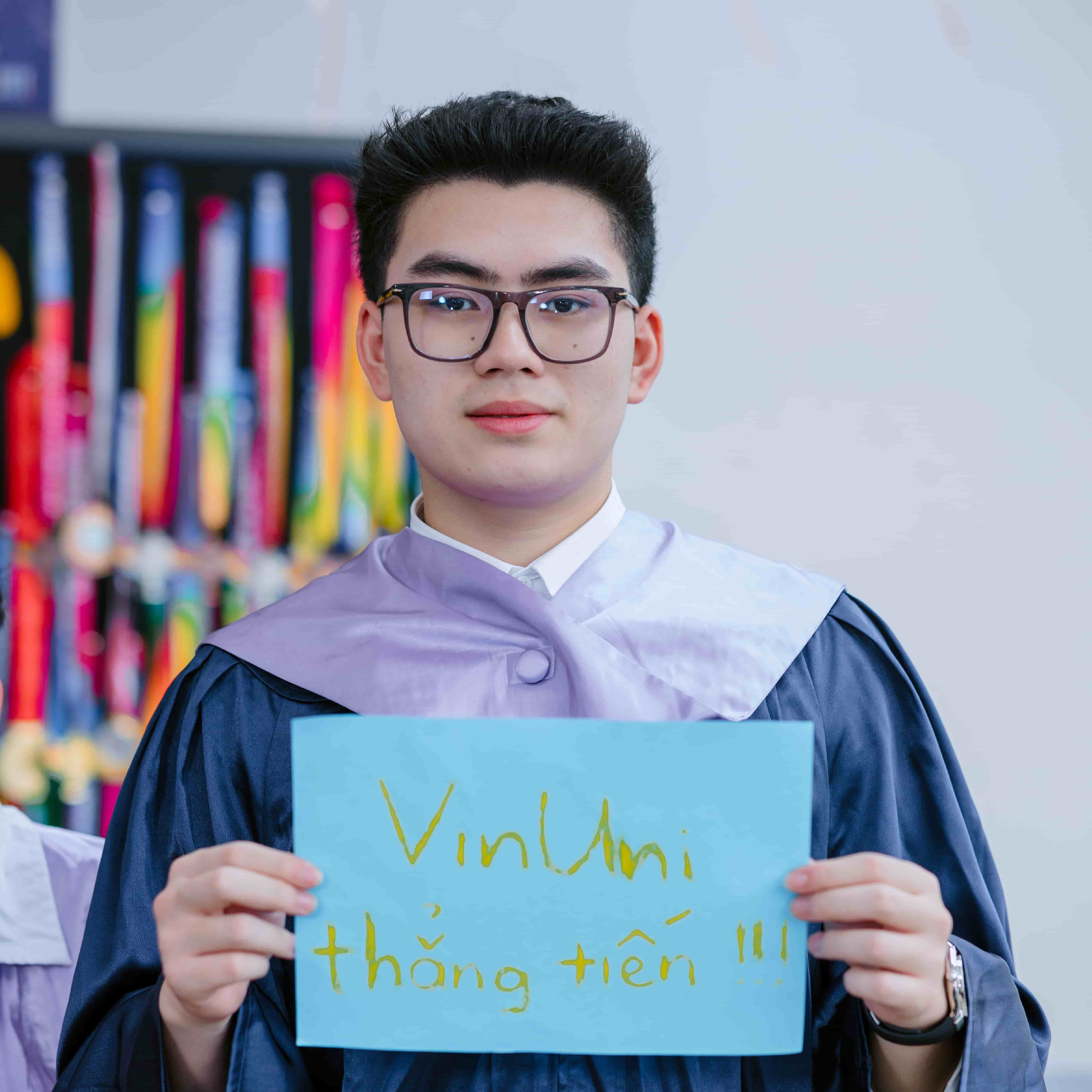Hồ sơ "5 không", Ngô Đăng Khôi vẫn chinh phục học bổng xịn từ VinUni