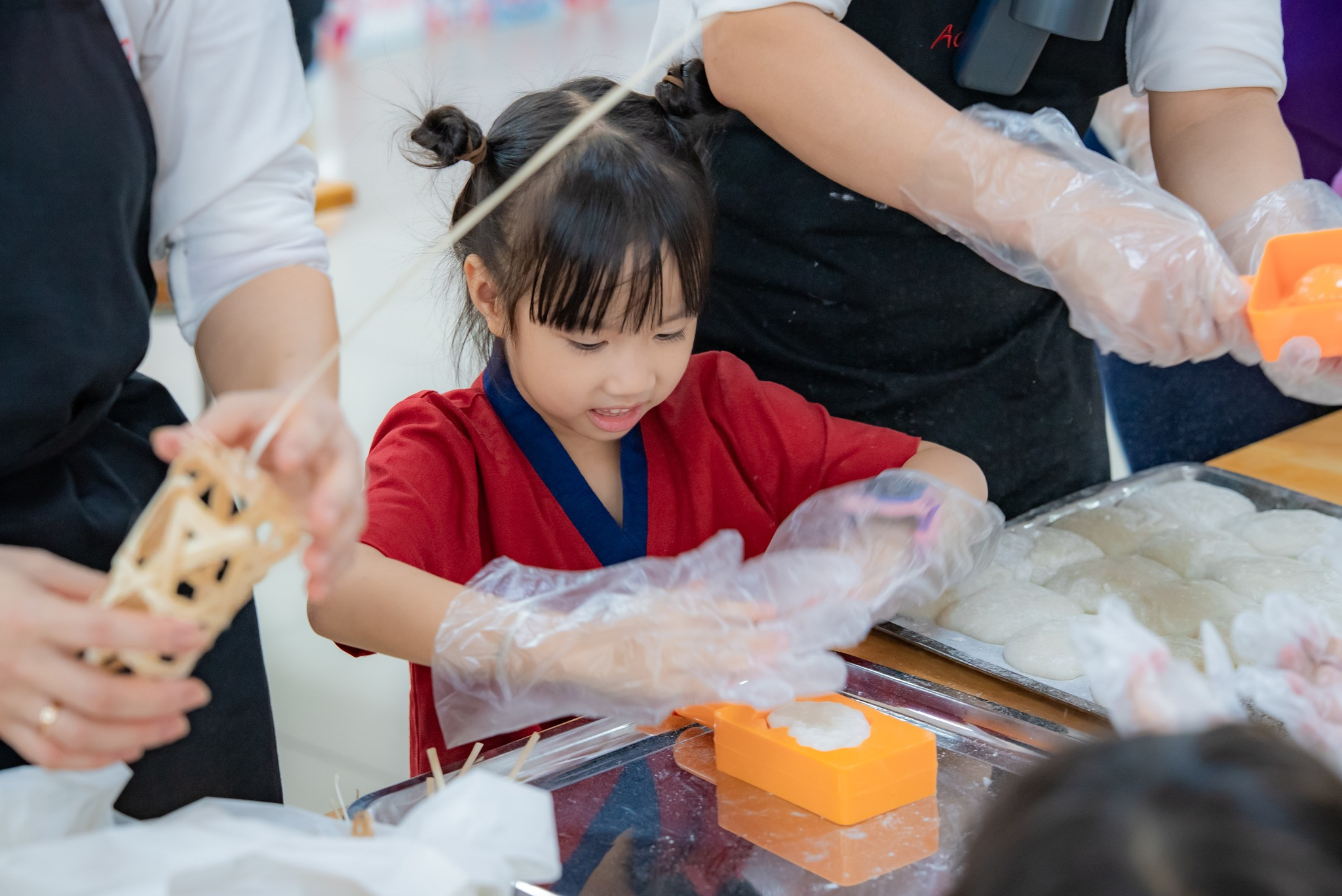 Trải nghiệm làm bánh trung thu cùng học sinh Khối 1 Greenfield School