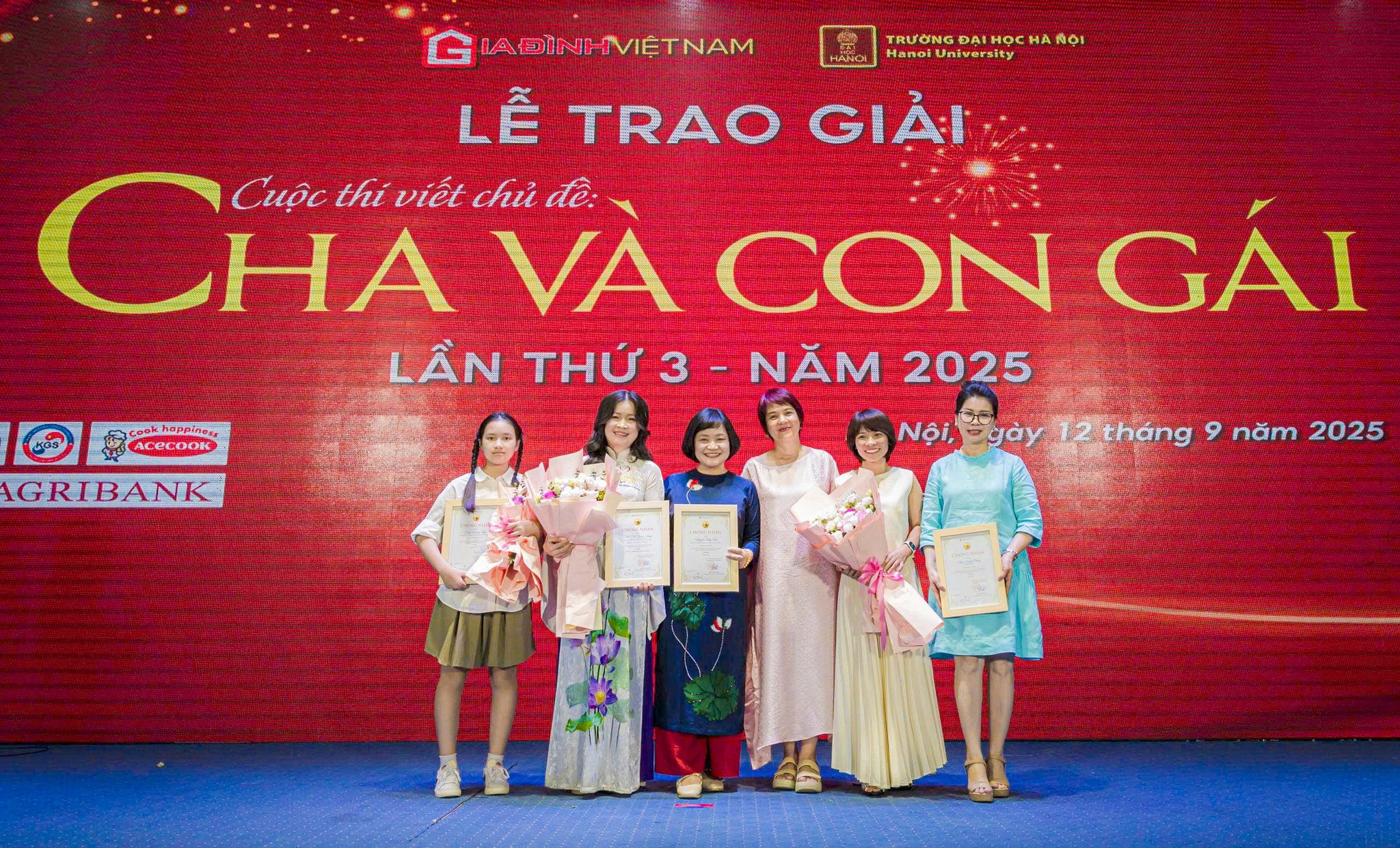 Kể về cha, học sinh lớp 5 Greenfield School đạt giải cuộc thi viết toàn quốc