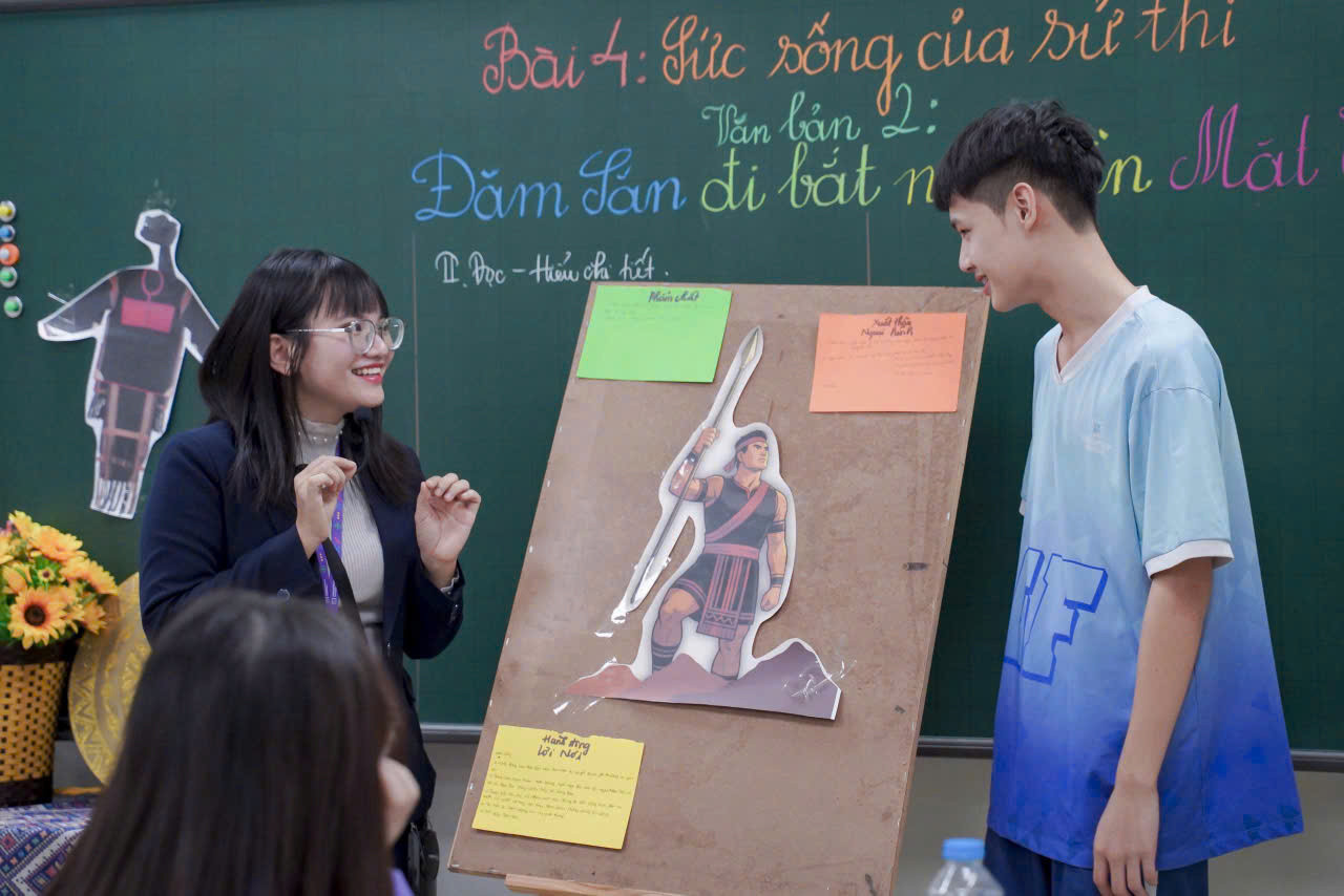 Học sinh Lớp 10G4 trải nghiệm "kể khan giữa đại ngàn" qua sử thi Đăm Săn