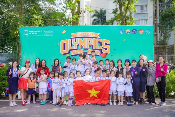 Không khí thi đấu náo nhiệt - cạnh tranh quyết liệt ở vòng tranh chức Vô địch