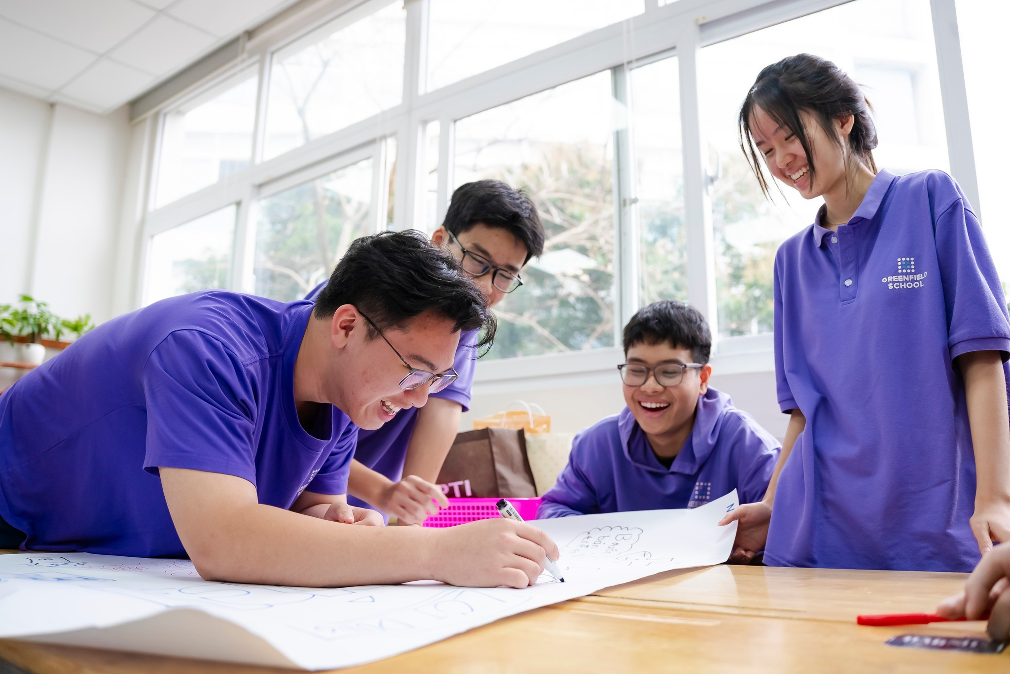 Học sinh 11G1 cùng hành động nâng cao nhận thức về phòng, chống mua bán người