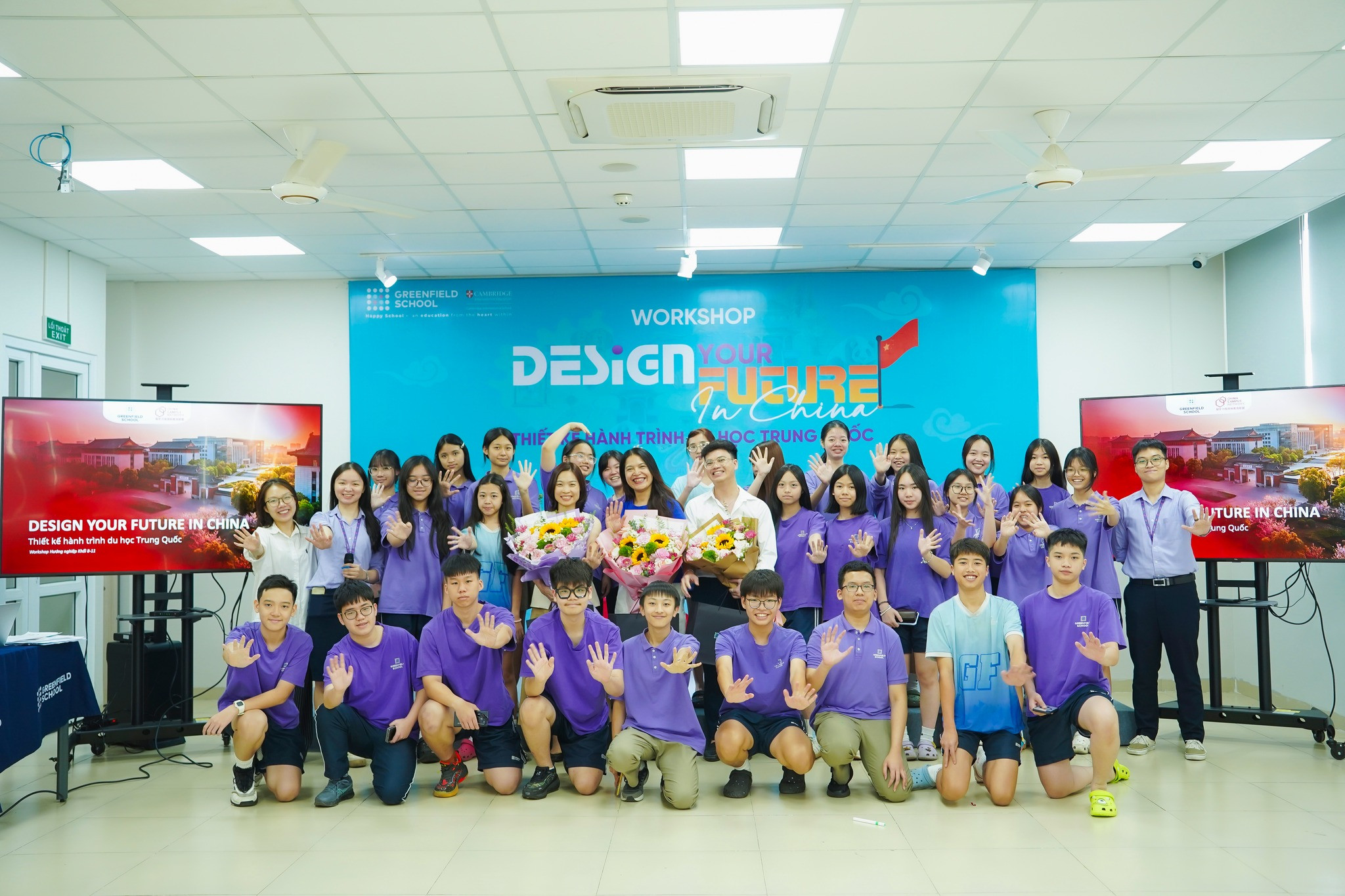 Học sinh Khối 8 - 11 "thiết kế" hành trình du học Trung Quốc cùng các đại diện từ China Campus Network