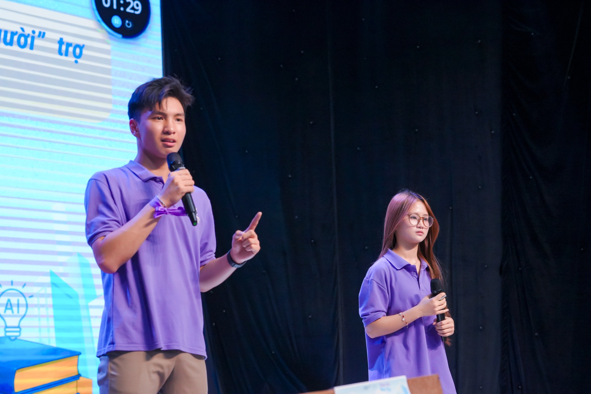 Học hết mình - Chơi hết sức - Học sinh Khối 9 bứt phá tinh thần đồng đội tại "Ngày hội anh tài"