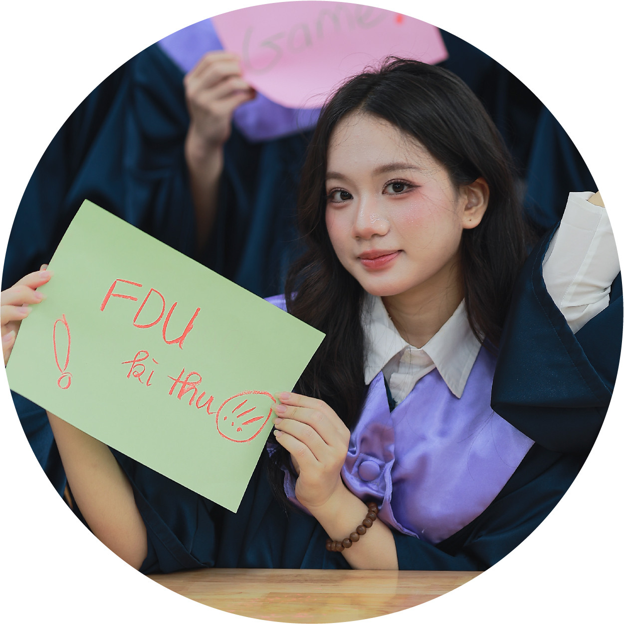 Đại học Top 3 Trung Quốc chào đón tân sinh viên Phạm Anh Thư