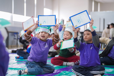 Grade 1 students compete in the Cambridge Talents contest