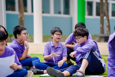 "Learning through play" in literature class with Grade 6 and 7 students