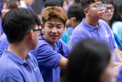 Nearly 1,000 secondary school students join the “Donut Bully” campaign.