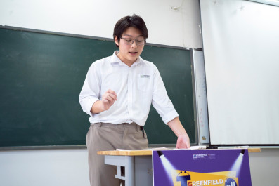 The intense showdown of 32 teams in the English Debating Competition Preliminary Round.