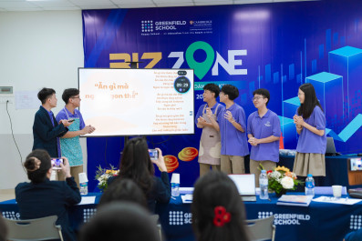 Bridging Mathematics and Economic & Legal Education, Grade 10 students embark on entrepreneurial journey to win over investors